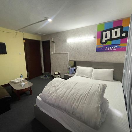 קטמנדו Poppo Hotel, Restaurant And Bar מראה חיצוני תמונה